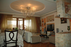  Luxury Apartment in the City Heart  Ереван
